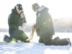 Simms Everyday Beanie -Fishing Gear Store lifestyle everydaybeanie simms withfish 50 25 sim 10028b